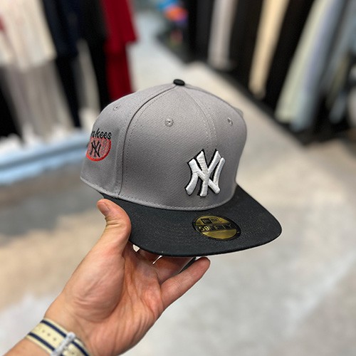 کلاه کپ فیت بک نیو ارا (NEW ERA NY) طوسی مشکی سایز (1/4)7 (57.7 CM)